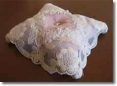 レースのピンクッション