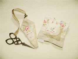 ピンクッション＆はさみケース